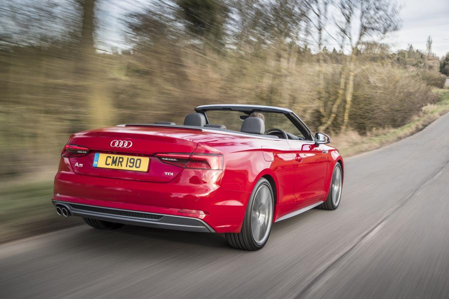  Audi A5 Cabriolet 2.0 TDI S-Line 2017 года  (UK) (фото 38 из 40)